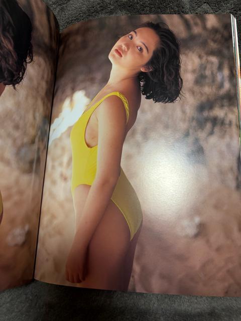 タンス整理品 送料込み おまとめOK タレントグッズ 山崎真由美さん写真集 < タレントグッズ  タンス整理品 送料込み おまとめOK タレントグッズ 山崎真由美さん写真集 < タレントグッズの
