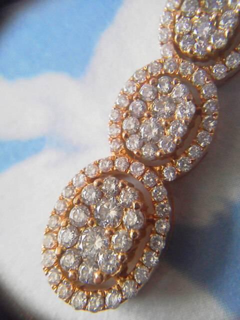 美品超豪華ダイヤ1カラット18金ピンクゴールドネックレストップ < 女性アクセサリー/時計 美品超豪華ダイヤ1カラット18金ピンクゴールドネックレストップ < 女性アクセサリー/時計の