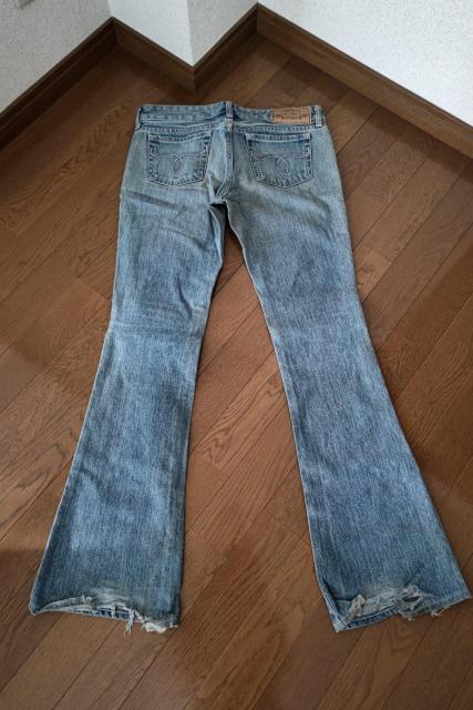 QUC`  }EW[  MOUSSY  uh 