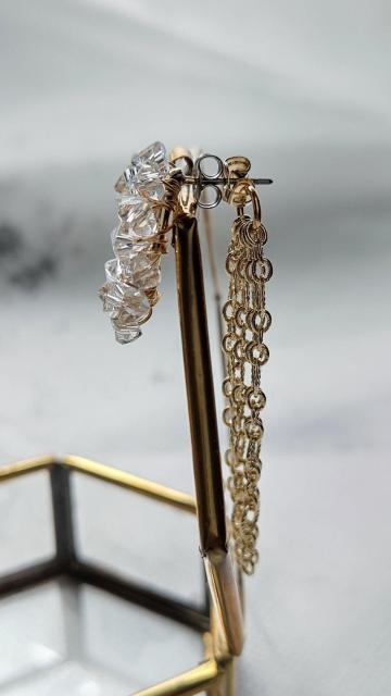 片耳用*氷片のピアス*24031 < 女性ファッション  片耳用*氷片のピアス*24031 < 女性ファッションの