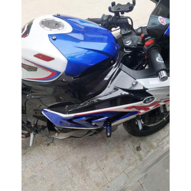 送料無料 ブレット型 エンジンガード シルバー 2本セット M8 バイク エンジンスライダー マフラーガード マフラースライダー < 自動車/バイク 送料無料 ブレット型 エンジンガード シルバー 2本セット M8 バイク エンジンスライダー マフラーガード マフラースライダー < 自動車/バイク