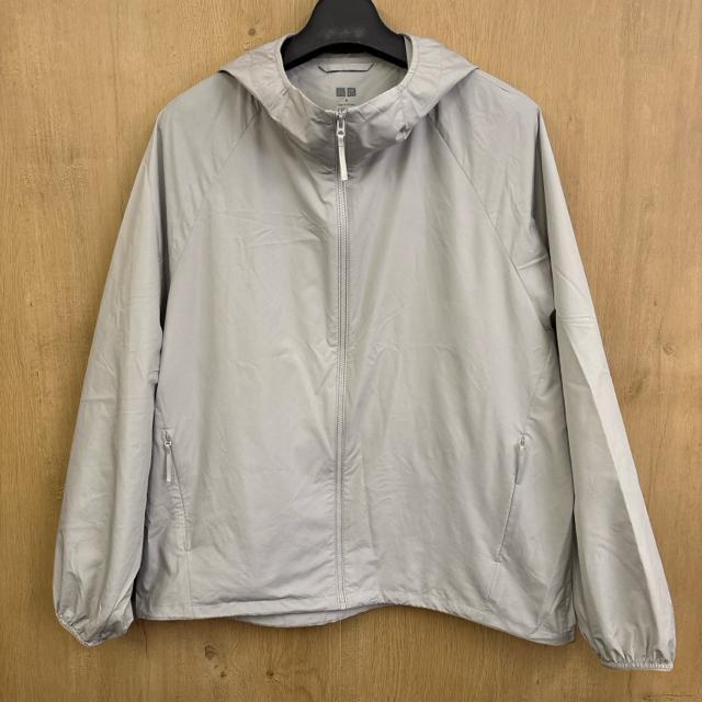 即決 UNIQLO ユニクロ ポケッタブルUVカットパーカ M < ブランド 即決 UNIQLO ユニクロ ポケッタブルUVカットパーカ M < ブランドの