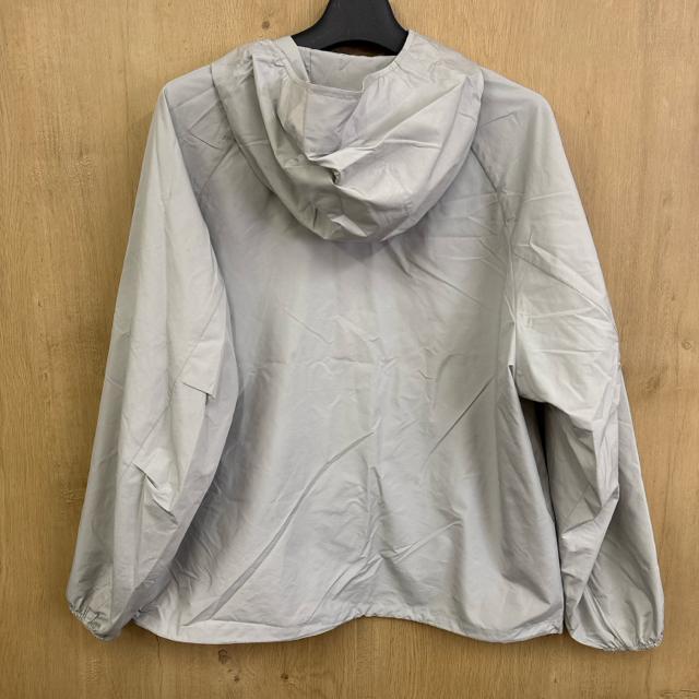 即決 UNIQLO ユニクロ ポケッタブルUVカットパーカ M < ブランド 即決 UNIQLO ユニクロ ポケッタブルUVカットパーカ M < ブランドの