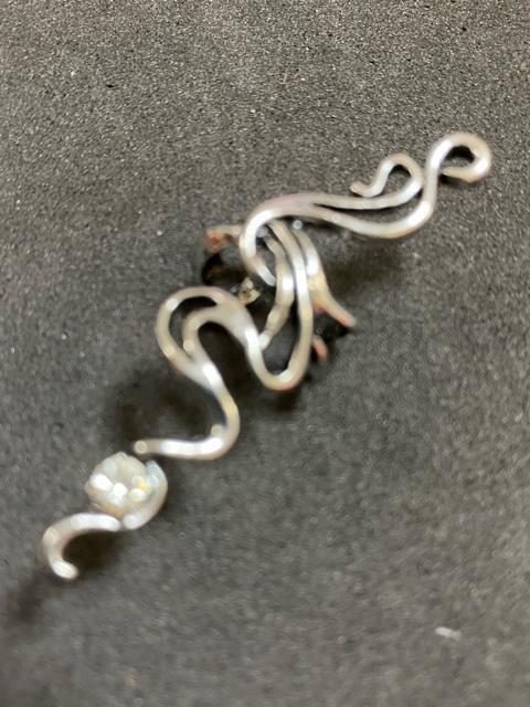 ユニセックス??ラインストーン付きピアス&イヤーカフ < 女性アクセサリー/時計  ユニセックス??ラインストーン付きピアス&イヤーカフ < 女性アクセサリー/時計の