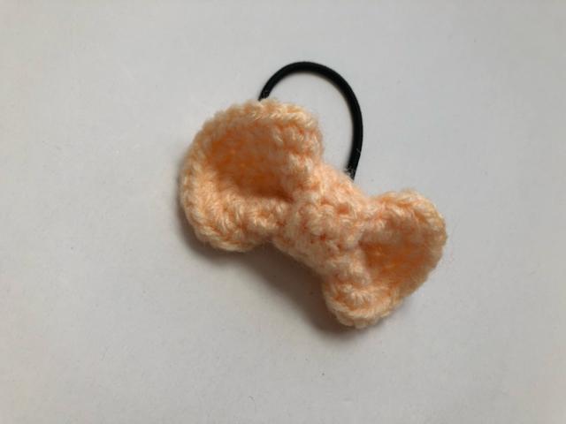 ハンドメイド ヘアゴム 丸っこいリボン♪ 小さなお子様用 アプリコット < 女性ファッション  ハンドメイド ヘアゴム 丸っこいリボン♪ 小さなお子様用 アプリコット < 女性ファッションの