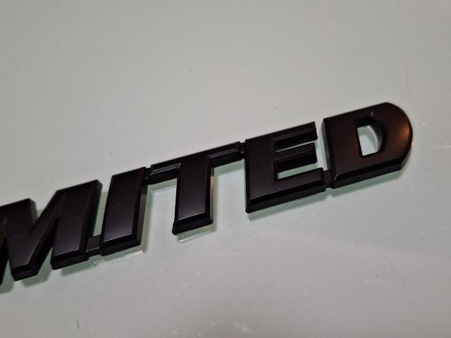 ● LIMITED リミテッド 軽量ABS製 抜文字タイプ マッドブラックエンブレム 新品! < 自動車/バイク ● LIMITED リミテッド 軽量ABS製 抜文字タイプ マッドブラックエンブレム 新品! < 自動車/バイク