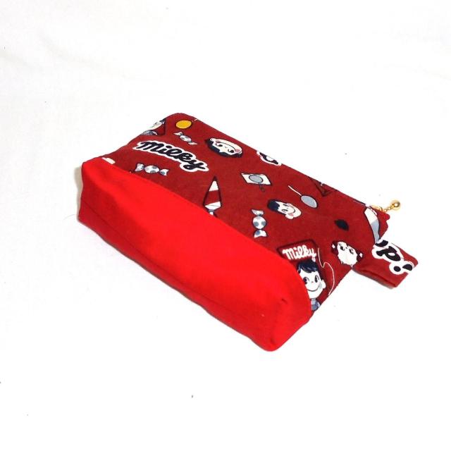 【17p幅ミニ】◆ペコちゃん・Milky・チョコ×レトロ赤×赤無地◆ファスナーポーチ < 女性ファッション 【17p幅ミニ】◆ペコちゃん・Milky・チョコ×レトロ赤×赤無地◆ファスナーポーチ < 女性ファッションの