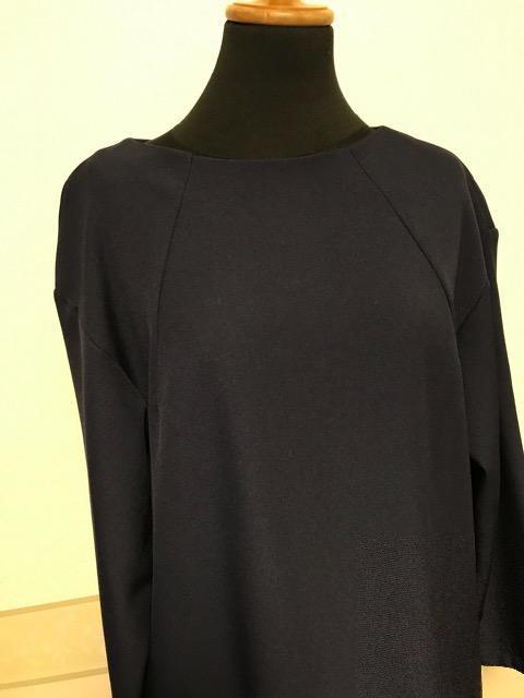 SEPT PREMIERES 裏地ボア チュニック 紺 未使用 タグ付き < 女性ファッション SEPT PREMIERES 裏地ボア チュニック 紺 未使用 タグ付き < 女性ファッションの