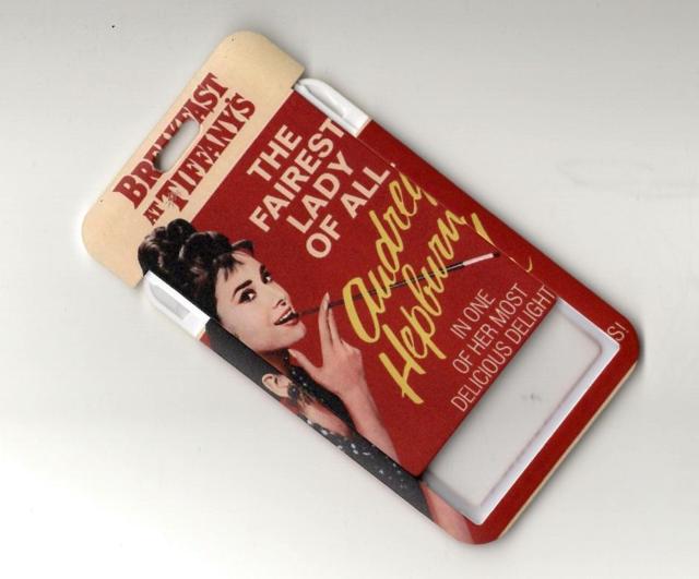 新品 ティファニーで朝食を オードリー・ヘプバーン IDカードホルダーケース ネックストラップ付き ICカードケース < 女性ファッション 新品 ティファニーで朝食を オードリー・ヘプバーン IDカードホルダーケース ネックストラップ付き ICカードケース < 女性ファッションの