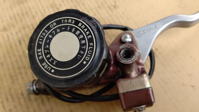 GT750ダブル用マスター固着無良品GT380CBX400Z400FXキャリパー ディスク < 自動車/バイク GT750ダブル用マスター固着無良品GT380CBX400Z400FXキャリパー ディスク < 自動車/バイク