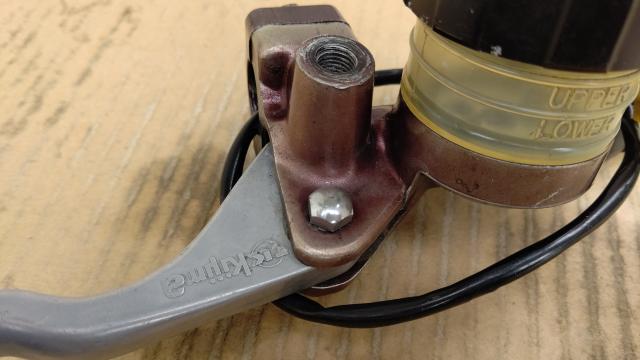 GT750ダブル用マスター固着無良品GT380CBX400Z400FXキャリパー ディスク < 自動車/バイク GT750ダブル用マスター固着無良品GT380CBX400Z400FXキャリパー ディスク < 自動車/バイク