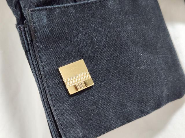 正規 ジバンシィ オールドクラシック ロゴ×クロスチェーン ブロックカフス 金 コンビボタン 喜平ネクタイピン タイ留め SET < ブランド  正規 ジバンシィ オールドクラシック ロゴ×クロスチェーン ブロックカフス 金 コンビボタン 喜平ネクタイピン タイ留め SET < ブランドの