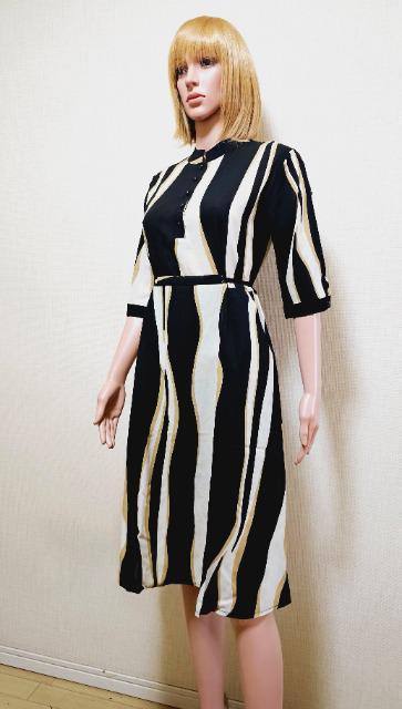 新品タグ付☆大きいL☆さらっと薄手素材が心地よい5連釦ワンピW153☆3点で即落 < 女性ファッション  新品タグ付☆大きいL☆さらっと薄手素材が心地よい5連釦ワンピW153☆3点で即落  < 女性ファッションの