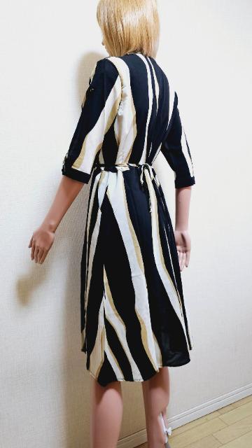 新品タグ付☆大きいL☆さらっと薄手素材が心地よい5連釦ワンピW153☆3点で即落 < 女性ファッション  新品タグ付☆大きいL☆さらっと薄手素材が心地よい5連釦ワンピW153☆3点で即落 < 女性ファッションの