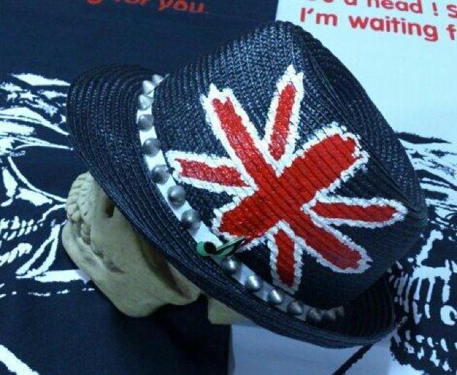 即決レベルコードREBELCODEユニオンジャックスタッズハット!パンクロックモッズスタイル < 男性ファッション  即決レベルコードREBELCODEユニオンジャックスタッズハット!パンクロックモッズスタイル < 男性ファッションの