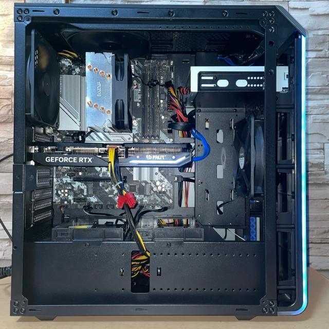 yÔizKA XA7C-R47 i7 13700 RTX4070 SSD1TB 32GB