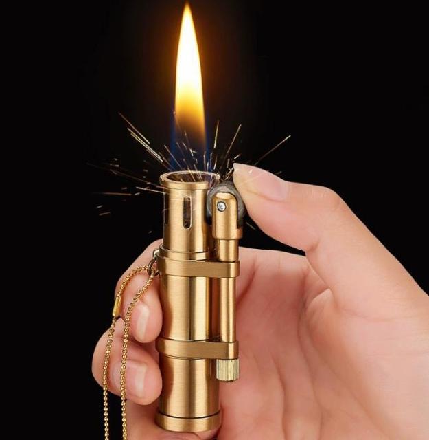 真鍮製 オイルライター レトロ風 防水 ポータブル 着火具 キーチェーン付き < レジャー/スポーツ 真鍮製 オイルライター レトロ風 防水 ポータブル 着火具 キーチェーン付き < レジャー/スポーツの