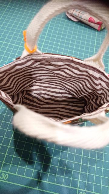 ハンドメイド  プチ手提げ(ぞう)マチ付き < 女性ファッション  ハンドメイド  プチ手提げ(ぞう)マチ付き < 女性ファッションの