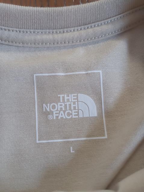 大人気★THE NORTH FACE前後ロゴ入り長袖シャツ★ロンT★男女OK★美品★ノースフェイス★ < 男性ファッション 大人気★THE NORTH FACE前後ロゴ入り長袖シャツ★ロンT★男女OK★美品★ノースフェイス★ < 男性ファッションの