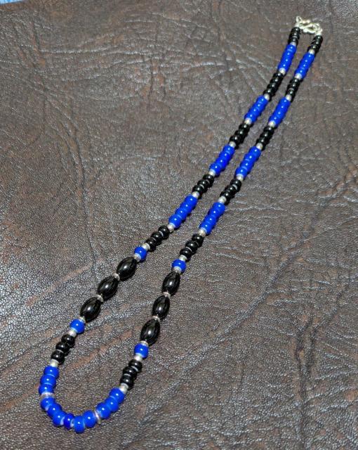 ホワイトハーツ★黒・紺★天然オニキス★SLV925★ビーズネックレス★新品未着用 < 女性アクセサリー/時計 ホワイトハーツ★黒・紺★天然オニキス★SLV925★ビーズネックレス★新品未着用 < 女性アクセサリー/時計の