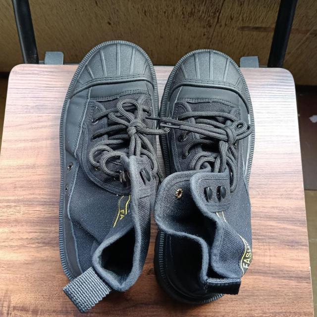 新品 24.5cm レディース ブーツ ブラック 厚底 シューズ ショートブーツ < 女性ファッション  新品 24.5cm レディース ブーツ ブラック 厚底 シューズ ショートブーツ < 女性ファッションの