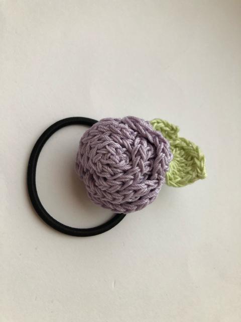 ハンドメイド ヘアゴム ブローチ 巻き巻き薔薇 ラベンダー < 女性ファッション  ハンドメイド ヘアゴム ブローチ 巻き巻き薔薇 ラベンダー < 女性ファッションの