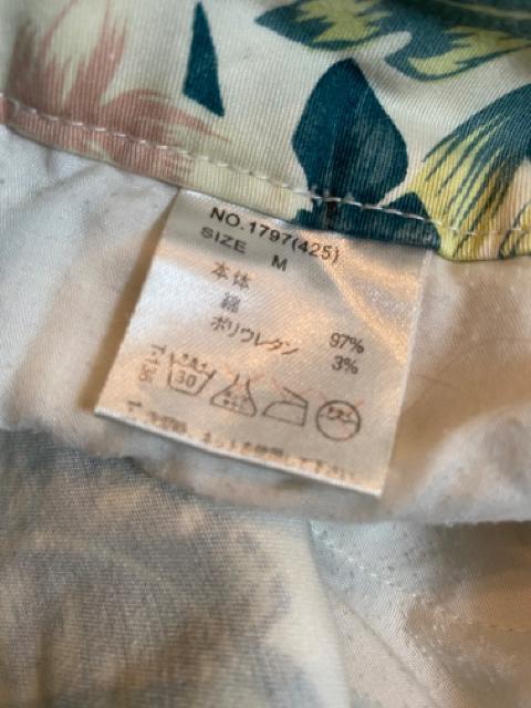 匿名配送 セシルマクビー サイズM   リゾート柄スリムパンツ 花柄 < ブランド  匿名配送 セシルマクビー サイズM   リゾート柄スリムパンツ 花柄 < ブランドの