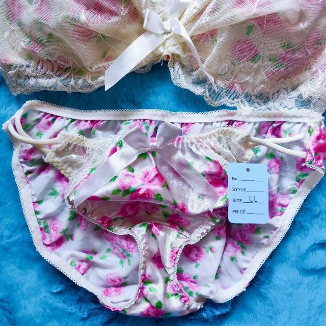 エロcute.。。F85×Lツルツルサテン。。ホワイトレース×フラワー柄ブラジャー&ショーツセット。。グラマー大きいサイズ < 女性ファッション  エロcute.。。F85×Lツルツルサテン。。ホワイトレース×フラワー柄ブラジャー&ショーツセット。。グラマー大きいサイズ < 女性ファッションの