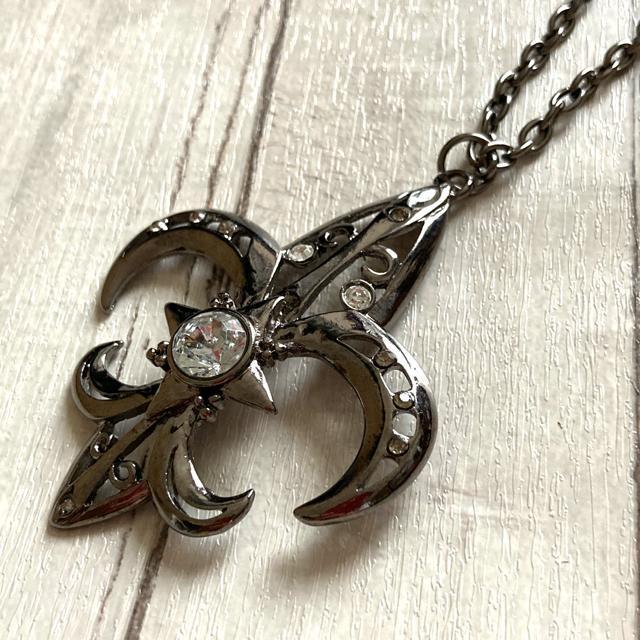 ☆新品!ゴシックチャームのネックレス < 女性アクセサリー/時計 ☆新品!ゴシックチャームのネックレス < 女性アクセサリー/時計の
