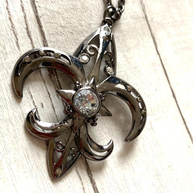 ☆新品!ゴシックチャームのネックレス < 女性アクセサリー/時計 ☆新品!ゴシックチャームのネックレス < 女性アクセサリー/時計の