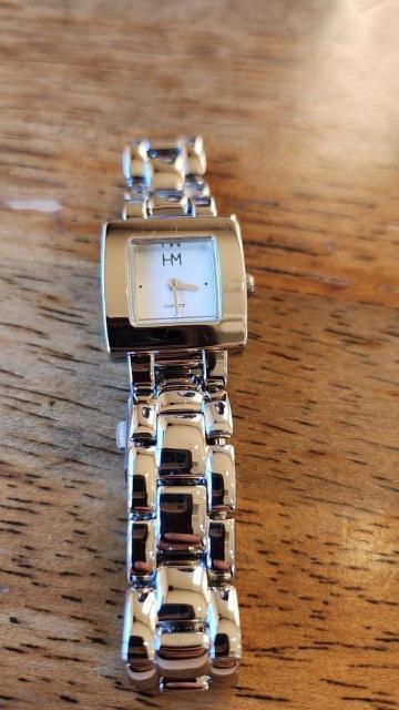 モリハナエ 未使用 時計 レディース < 女性アクセサリー/時計 モリハナエ 未使用 時計 レディース < 女性アクセサリー/時計の