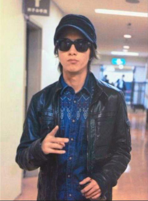 山下智久着 デニムシャツ < 男性ファッション  山下智久着 デニムシャツ < 男性ファッションの