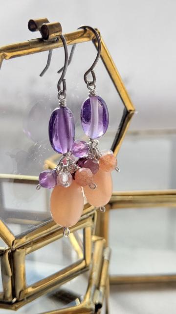 *オレンジムーンストーンとパープルクォーツのピアス*SF 23051 < 女性アクセサリー/時計 *オレンジムーンストーンとパープルクォーツのピアス*SF 23051 < 女性アクセサリー/時計の
