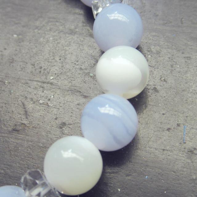 ブルーレースxマザーオブパールブレスレット 天然石 < 男性アクセサリー/時計  ブルーレースxマザーオブパールブレスレット 天然石 < 男性アクセサリー/時計の