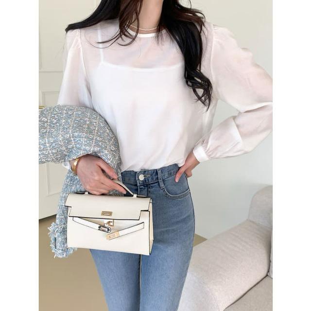 定価4,895円【新品】エレガント サテンブラウス●アイボリー●F●光沢 韓国ファッション < 女性ファッション 定価4,895円【新品】エレガント サテンブラウス●アイボリー●F●光沢 韓国ファッション < 女性ファッションの