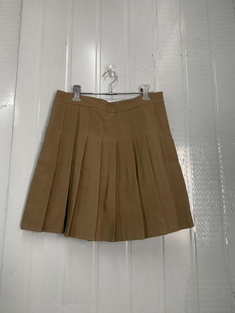カーキ色のプリーツスカートです  Lコードです < 女性ファッション  カーキ色のプリーツスカートです  Lコードです  < 女性ファッションの