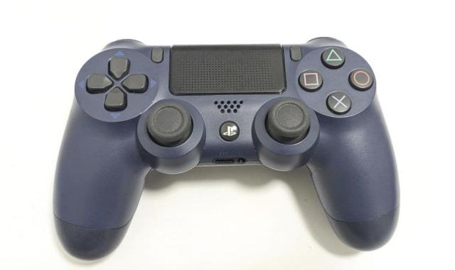 DUALSHOCK 4 ワイヤレスコントローラー PS4 ミッドナイト・ブルー CUH-ZCT2J < ゲーム本体/ソフト DUALSHOCK 4 ワイヤレスコントローラー PS4 ミッドナイト・ブルー CUH-ZCT2J < ゲーム本体/ソフトの