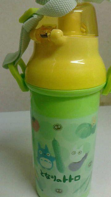 となりのトトロ(やさい)食洗機対応直飲みプラワンタッチボトル < キッズ/ベビー となりのトトロ(やさい)食洗機対応直飲みプラワンタッチボトル < キッズ/ベビーの