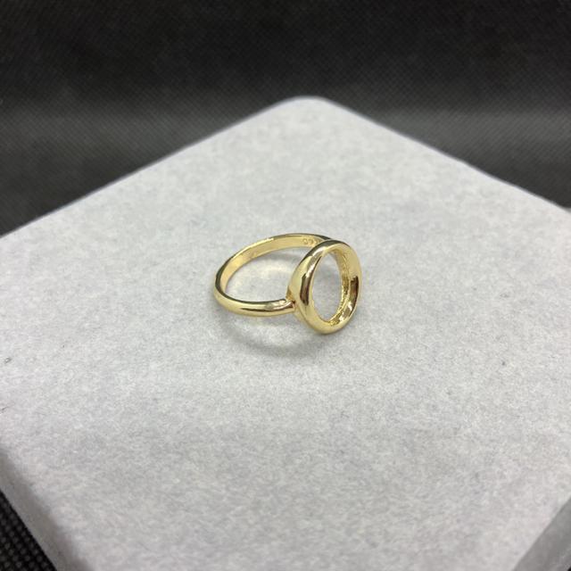 即決 S925 シルバー ゴールドカラー リング 指輪 11号 < 女性アクセサリー/時計  即決 S925 シルバー ゴールドカラー リング 指輪 11号 < 女性アクセサリー/時計の