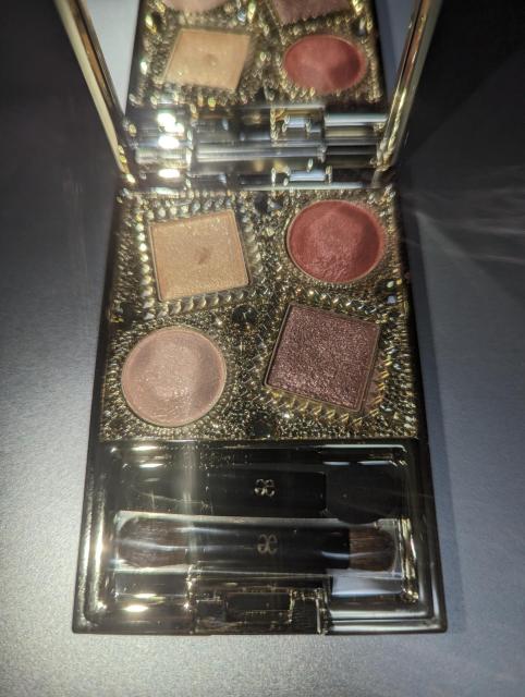 エレガンスElegance今期美品限定クリスマスコフレパルヌボールヌーヴェルアイズ#1124色アイシャドウ < ブランド エレガンスElegance今期美品限定クリスマスコフレパルヌボールヌーヴェルアイズ#1124色アイシャドウ < ブランドの