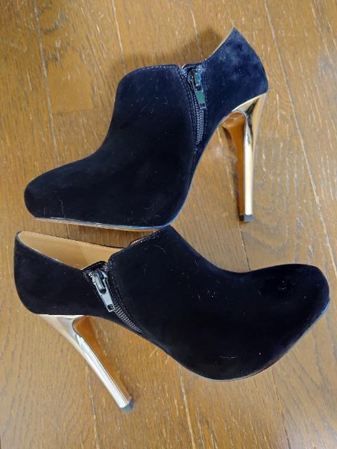 Rady ブーティ黒 送料無料 < 女性ファッション  Rady ブーティ黒 送料無料 < 女性ファッションの