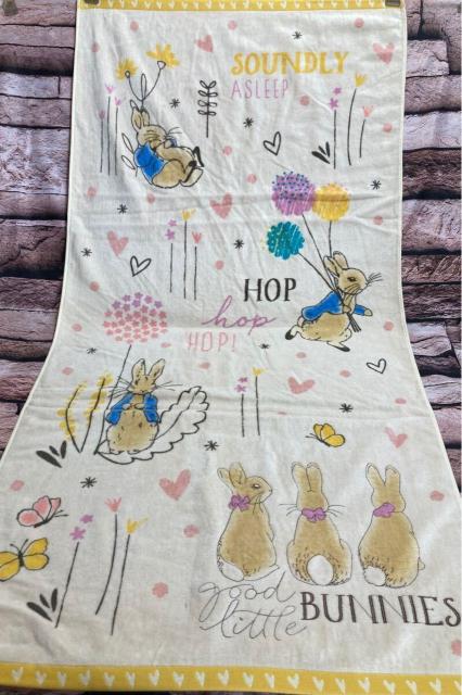 送料無料!大人気!可愛い【ピーターラビット】『スリーピングピーター』シャーリングジャガードバスタオル1枚3,080円が < インテリア/ライフ  送料無料!大人気!可愛い【ピーターラビット】『スリーピングピーター』シャーリングジャガードバスタオル1枚3,080円が  < インテリア/ライフの