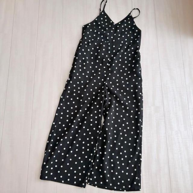 ◆GU/ジーユー◆GIRLサロペットパンツ★ブラック×ドット150cm*オールインワン*大人気アイテム♪ < ブランド  ◆GU/ジーユー◆GIRLサロペットパンツ★ブラック×ドット150cm*オールインワン*大人気アイテム♪ < ブランドの