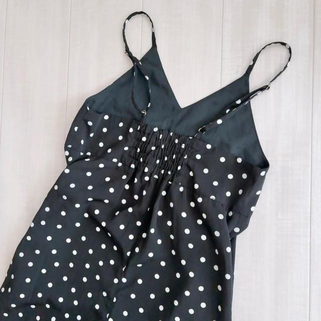 ◆GU/ジーユー◆GIRLサロペットパンツ★ブラック×ドット150cm*オールインワン*大人気アイテム♪ < ブランド  ◆GU/ジーユー◆GIRLサロペットパンツ★ブラック×ドット150cm*オールインワン*大人気アイテム♪ < ブランドの