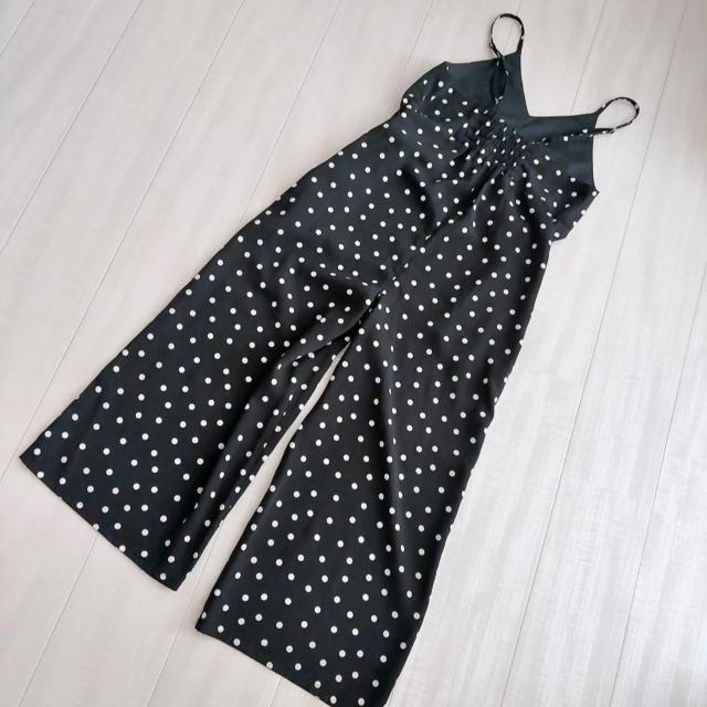◆GU/ジーユー◆GIRLサロペットパンツ★ブラック×ドット150cm*オールインワン*大人気アイテム♪ < ブランド  ◆GU/ジーユー◆GIRLサロペットパンツ★ブラック×ドット150cm*オールインワン*大人気アイテム♪ < ブランドの