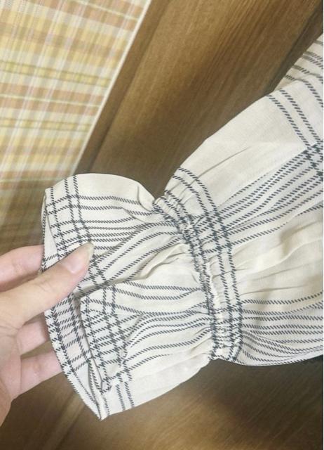 Delyle NOIR ItVgbvX  uh 