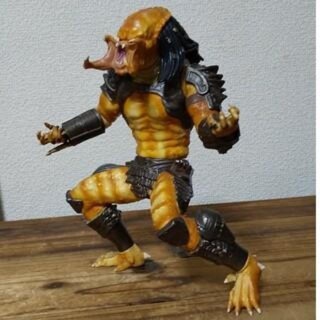 MEDICOM TOY メディコムトイ ソフビ プレデター < ホビー MEDICOM TOY メディコムトイ ソフビ プレデター < ホビーの