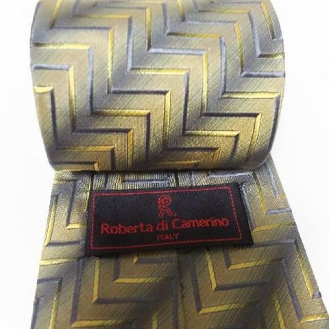 i ROBERTA DI CAMERINOlN^C  uh 