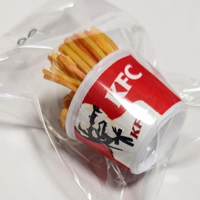 ミニチュア★ケンタッキーフライドチキン★KFC★リカちゃんやシルバニアに★ドールハウスに★ < おもちゃ  ミニチュア★ケンタッキーフライドチキン★KFC★リカちゃんやシルバニアに★ドールハウスに★ < おもちゃの
