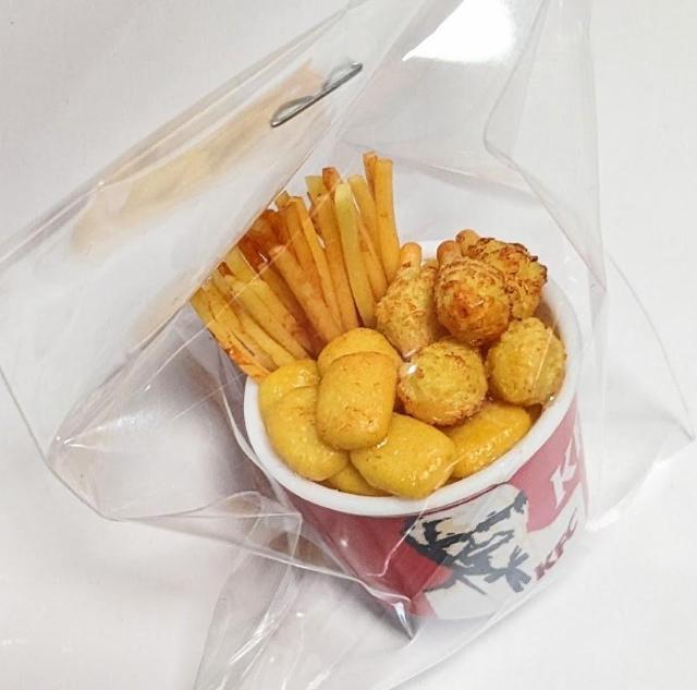 ミニチュア★ケンタッキーフライドチキン★KFC★リカちゃんやシルバニアに★ドールハウスに★ < おもちゃ  ミニチュア★ケンタッキーフライドチキン★KFC★リカちゃんやシルバニアに★ドールハウスに★ < おもちゃの